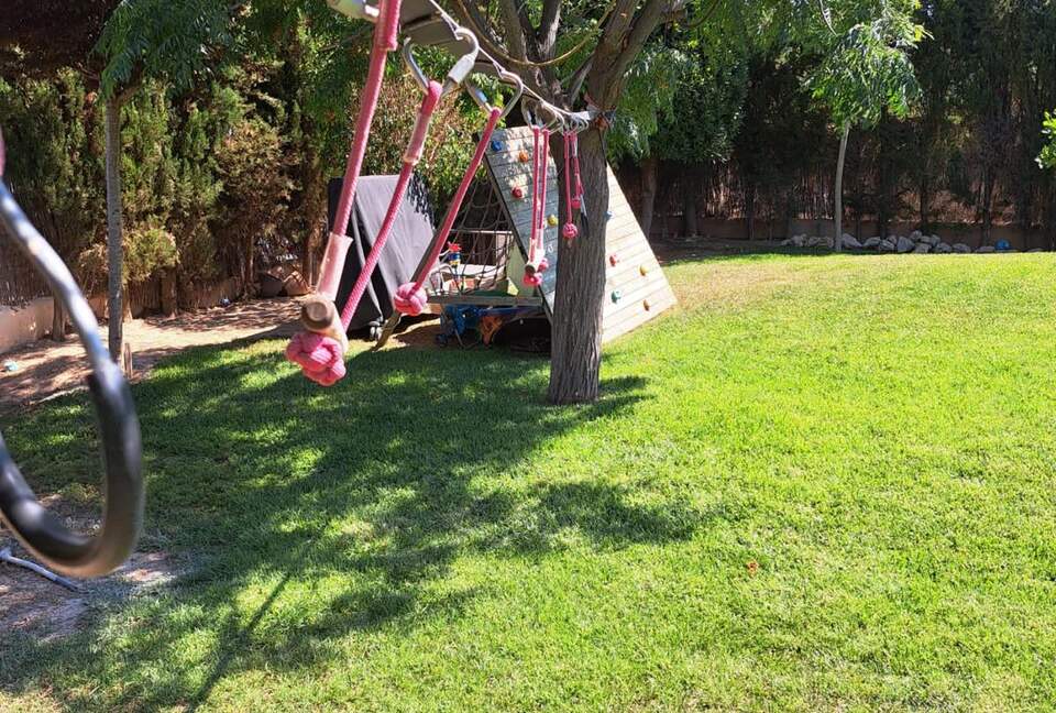 Exquisite Balearic Villa with Lush Gardens & Elevated Amenities - Calvià, Mallorca, Spain