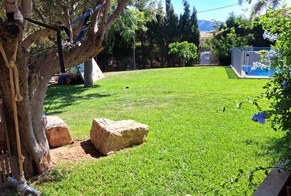 Exquisite Balearic Villa with Lush Gardens & Elevated Amenities - Calvià, Mallorca, Spain