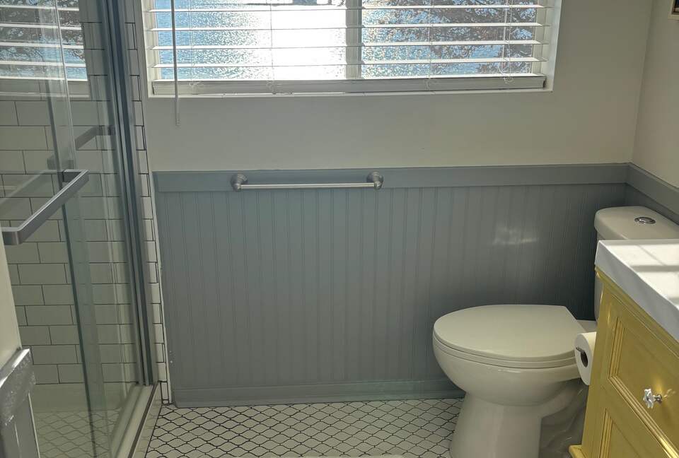 Sylvan Lakefront Heritage Retreat - Rome City, Indiana