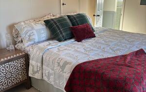 Sylvan Lakefront Heritage Retreat - Rome City, Indiana