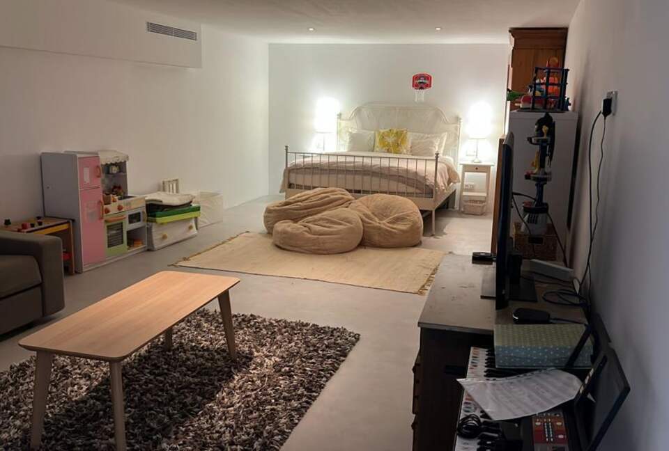 Exquisite Balearic Villa with Lush Gardens & Elevated Amenities - Calvià, Mallorca, Spain