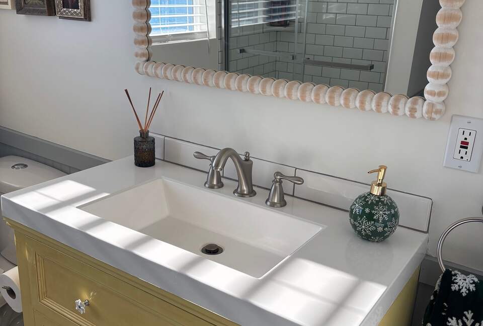 Sylvan Lakefront Heritage Retreat - Rome City, Indiana