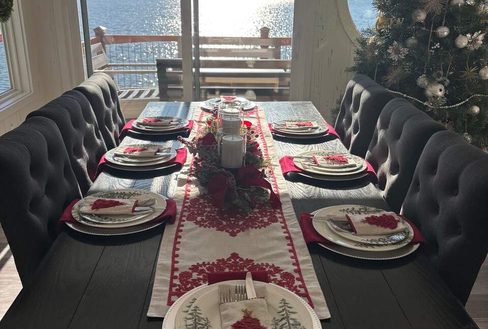 Sylvan Lakefront Heritage Retreat - Rome City, Indiana