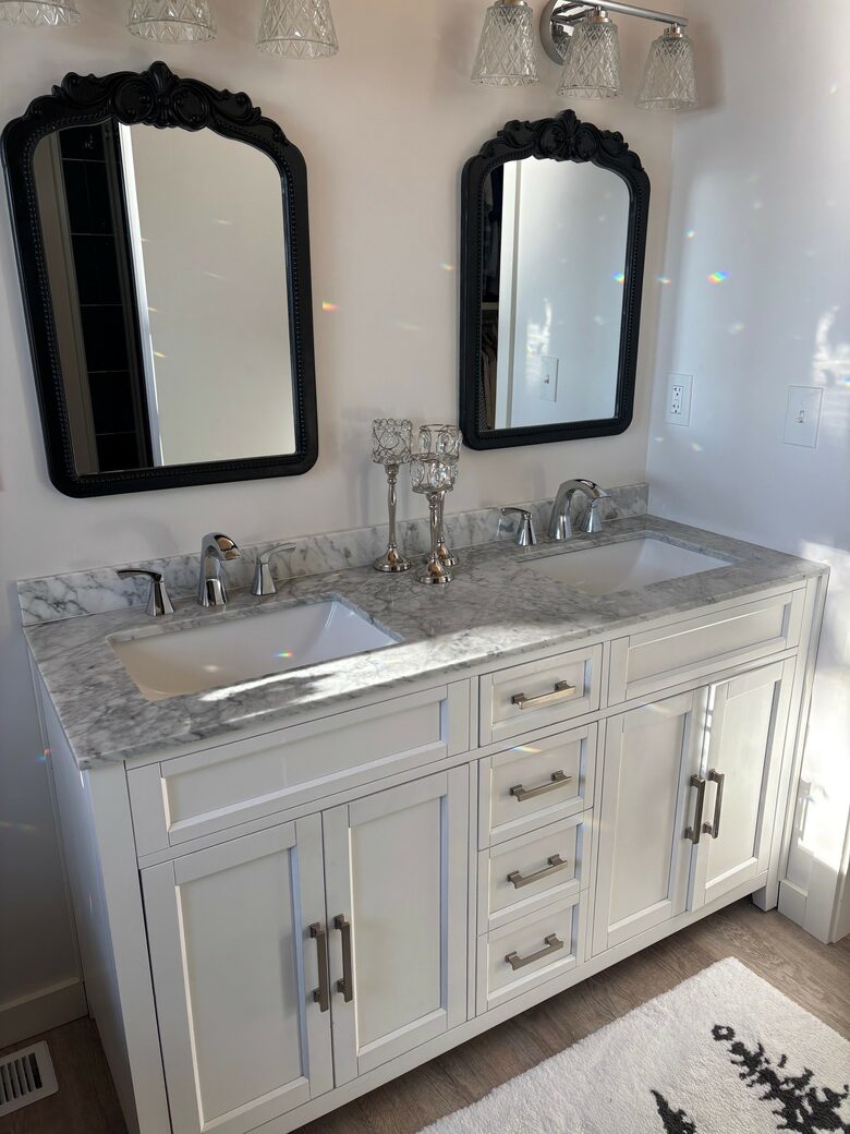 Sylvan Lakefront Heritage Retreat - Rome City, Indiana