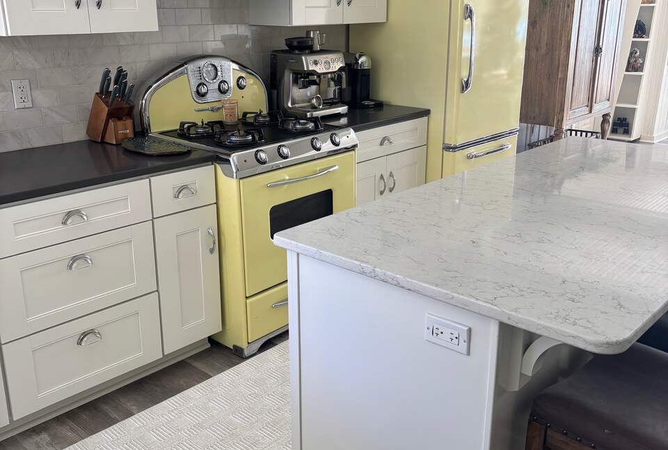 Sylvan Lakefront Heritage Retreat - Rome City, Indiana