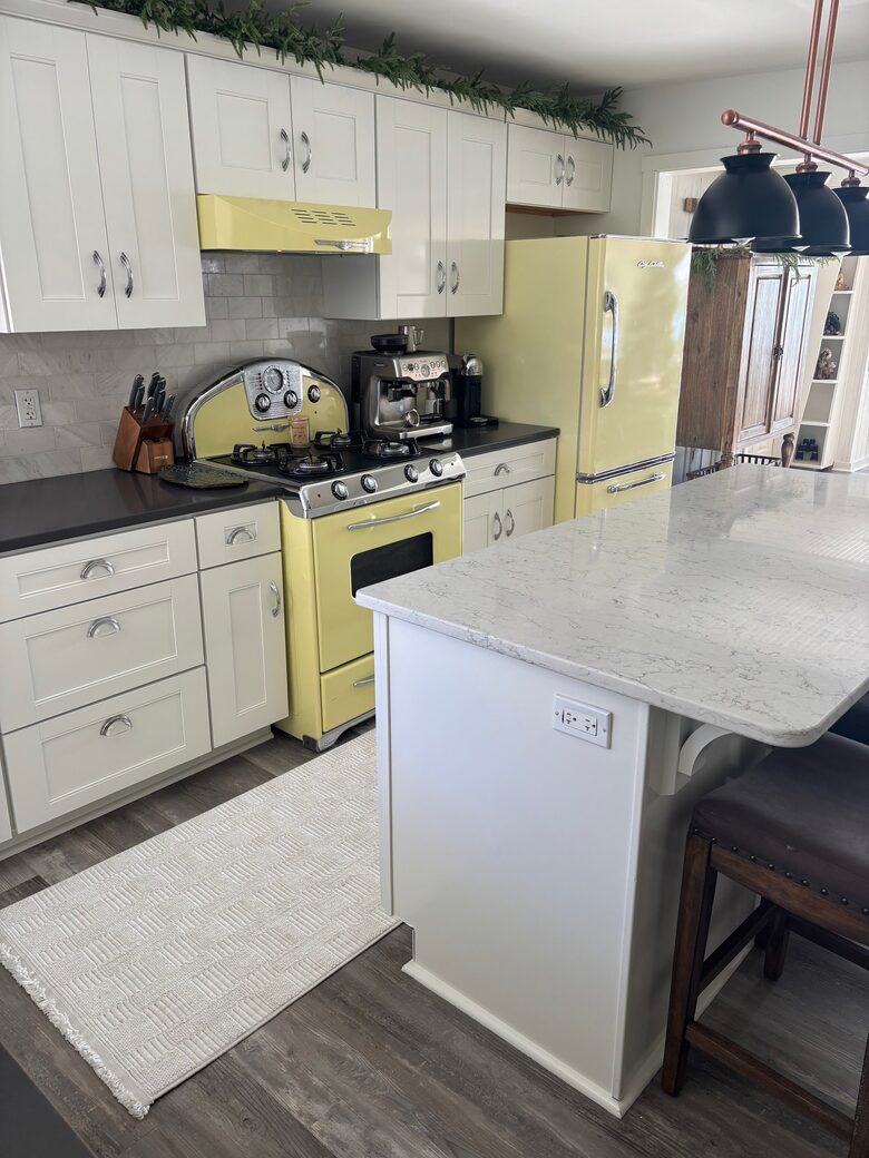 Sylvan Lakefront Heritage Retreat - Rome City, Indiana