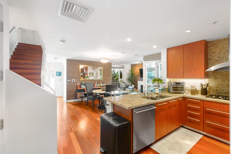 Pacific Highway Modern Escape - San Diego, California