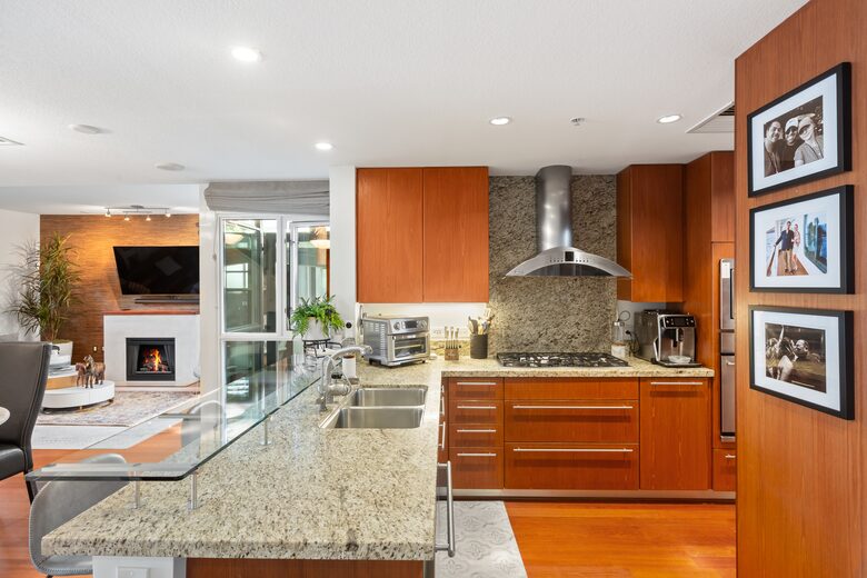 Pacific Highway Modern Escape - San Diego, California