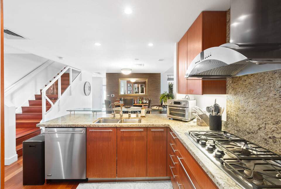 Pacific Highway Modern Escape - San Diego, California