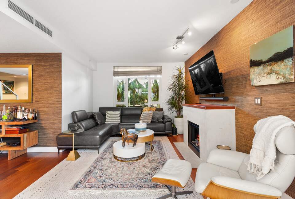 Pacific Highway Modern Escape - San Diego, California