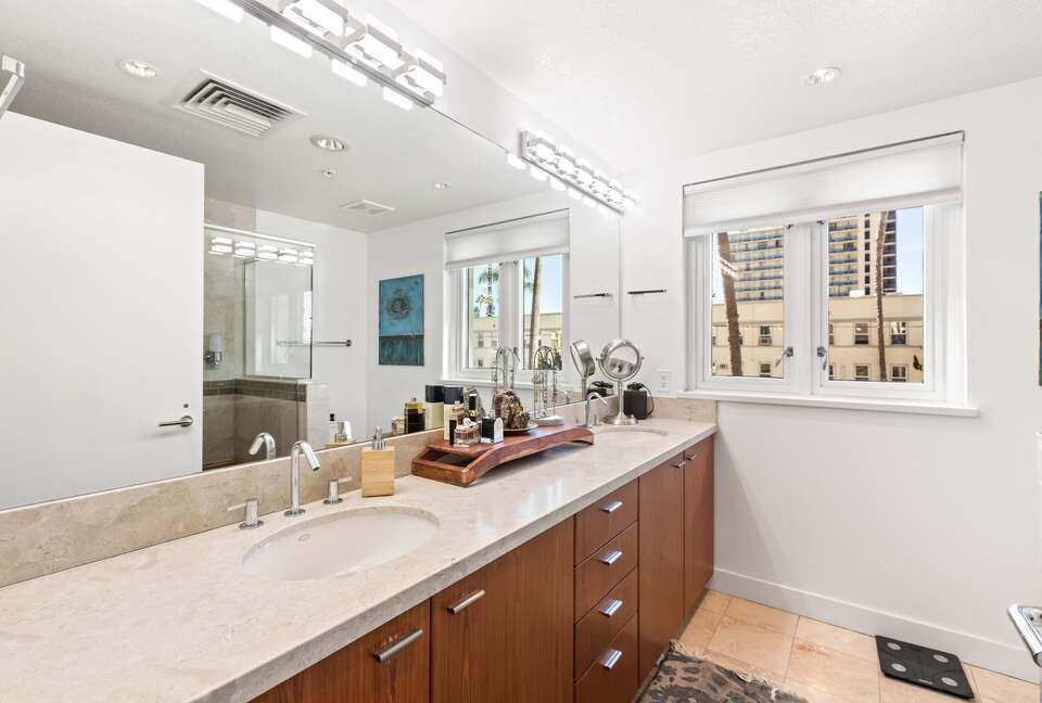 Pacific Highway Modern Escape - San Diego, California