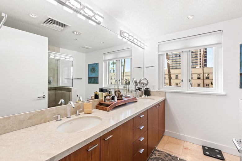 Pacific Highway Modern Escape - San Diego, California