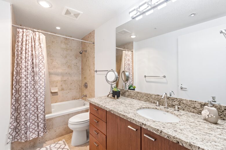 Pacific Highway Modern Escape - San Diego, California