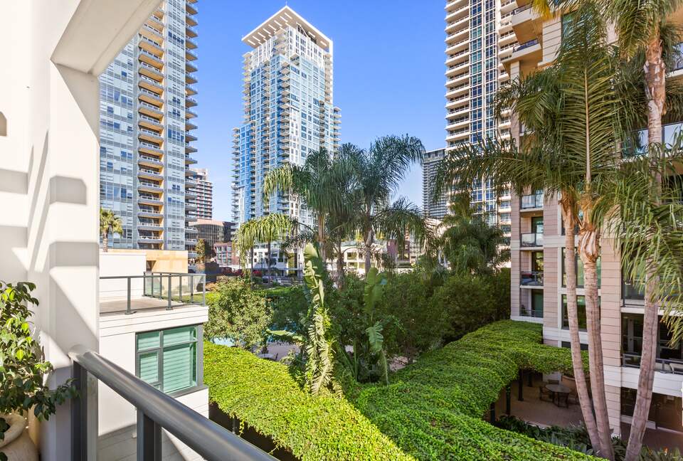 Pacific Highway Modern Escape - San Diego, California