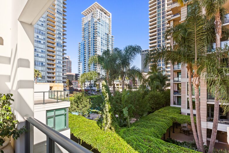 Pacific Highway Modern Escape - San Diego, California