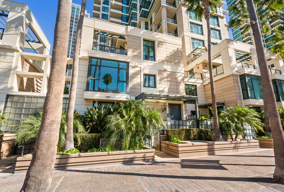 Pacific Highway Modern Escape - San Diego, California