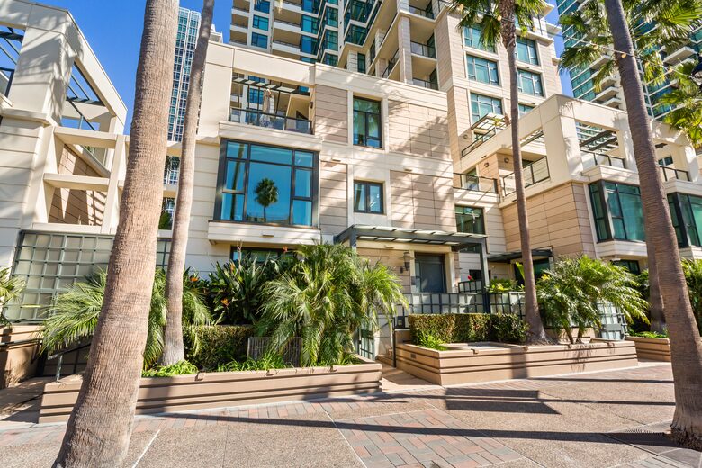 Pacific Highway Modern Escape - San Diego, California