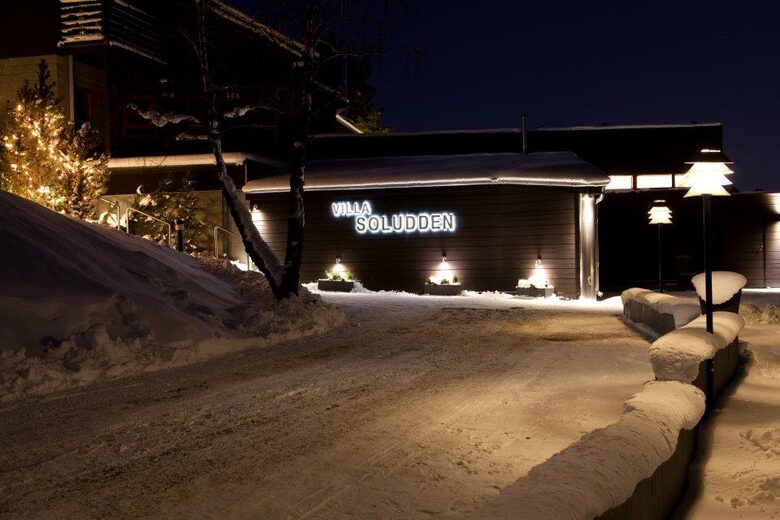 World-Class Villa Embraced by the Stockholm Archipelago - Värmdö, Sweden