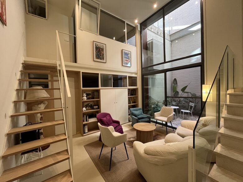 Contemporary Apartment Framed by Lush Gardens - El Puerto de Santa María, Spain