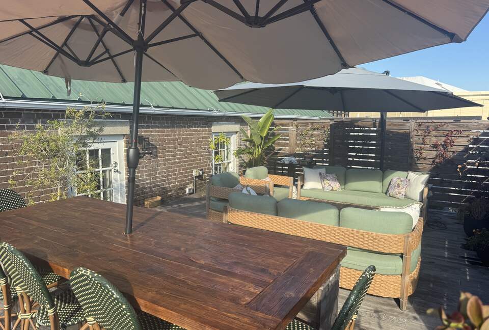 Charming Urban Escape With Rooftop Lounge in the Heart of Downtown - Charleston, South Carolina