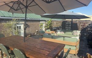 Charming Urban Escape With Rooftop Lounge in the Heart of Downtown - Charleston, South Carolina