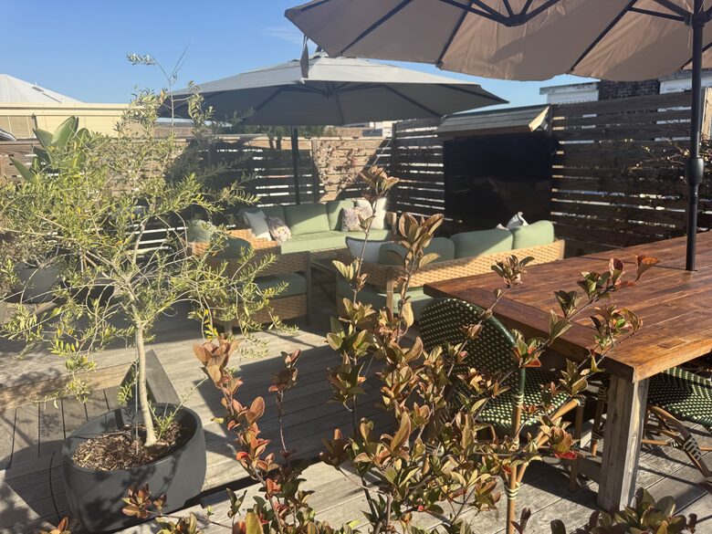 Charming Urban Escape With Rooftop Lounge in the Heart of Downtown - Charleston, South Carolina