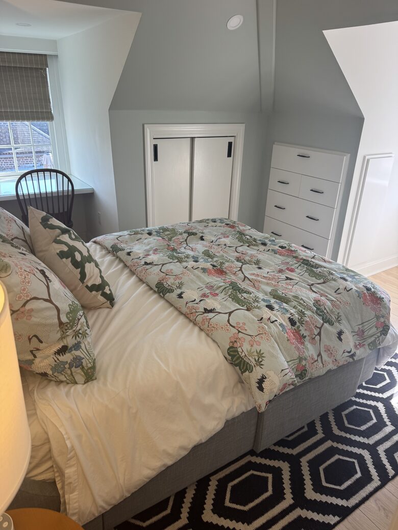 Charming Urban Escape With Rooftop Lounge in the Heart of Downtown - Charleston, South Carolina