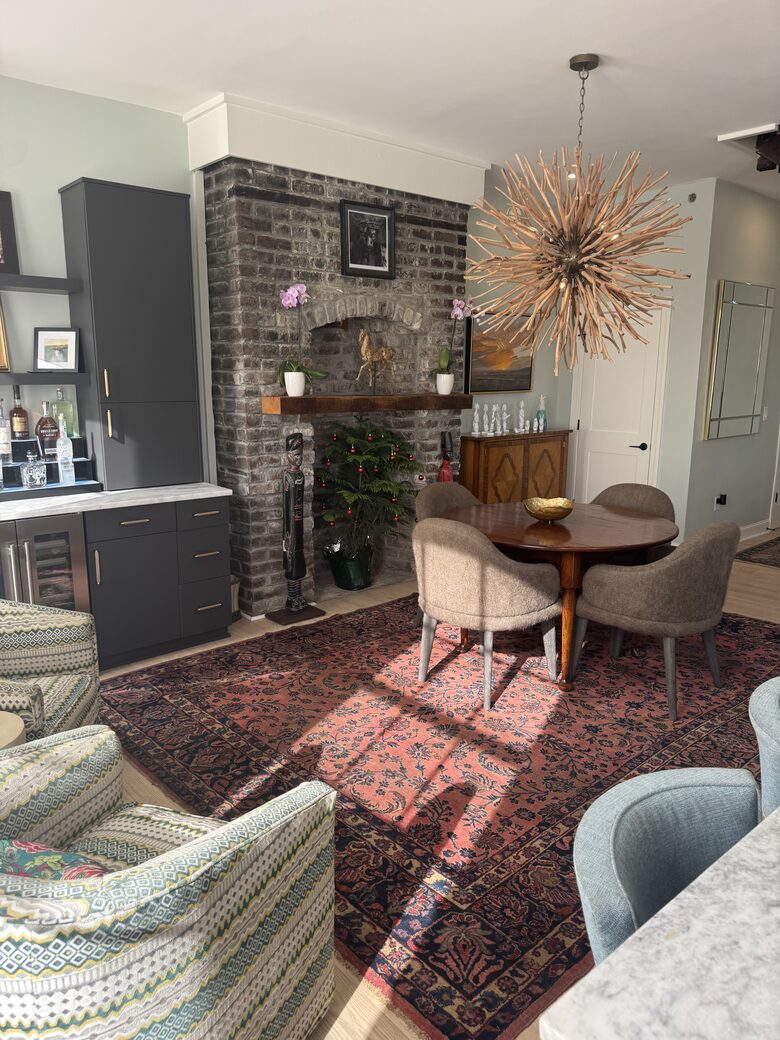 Charming Urban Escape With Rooftop Lounge in the Heart of Downtown - Charleston, South Carolina