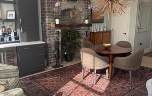 Charming Urban Escape With Rooftop Lounge in the Heart of Downtown - Charleston, South Carolina