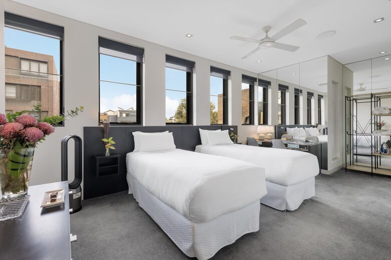 Vulcan Hotel - Sydney City District - Sydney, Australia