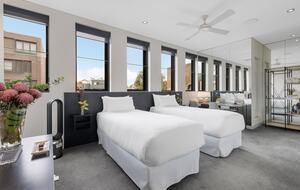 Vulcan Hotel - Sydney City District - Sydney, Australia