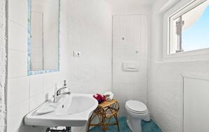 Timeless Seafront Hideaway in Torre delle Stelle - Torre Delle Stelle, Italy