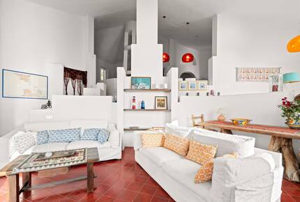 Timeless Seafront Hideaway in Torre delle Stelle - Torre Delle Stelle, Italy