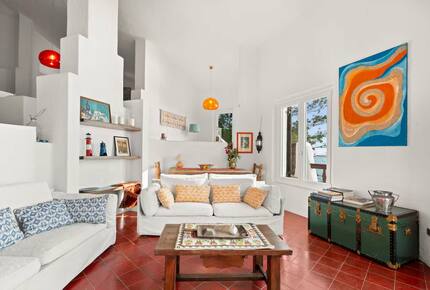 Timeless Seafront Hideaway in Torre delle Stelle - Torre Delle Stelle, Italy