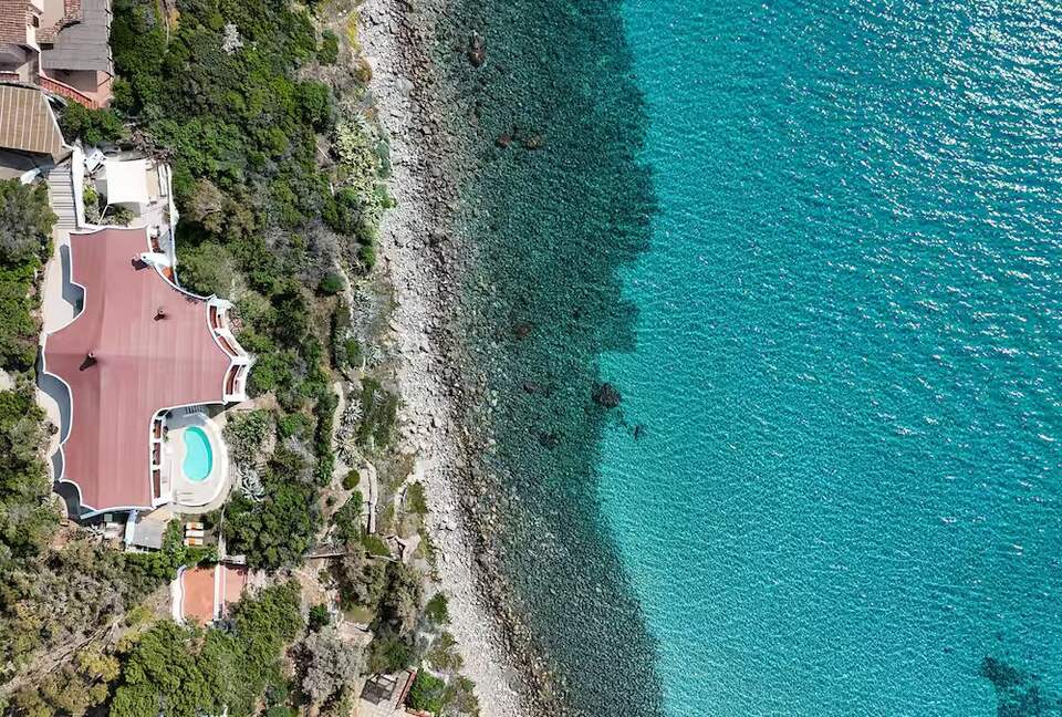 Timeless Seafront Hideaway in Torre delle Stelle - Torre Delle Stelle, Italy