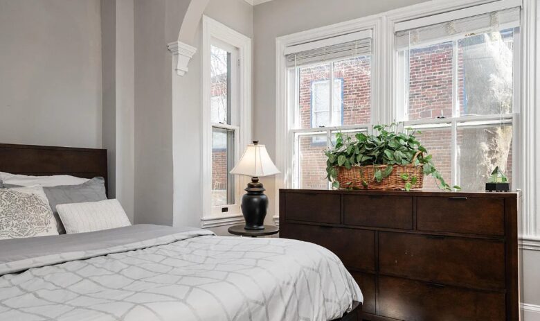 The Anchored Stay - Annapolis, Maryland