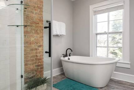 The Anchored Stay - Annapolis, Maryland