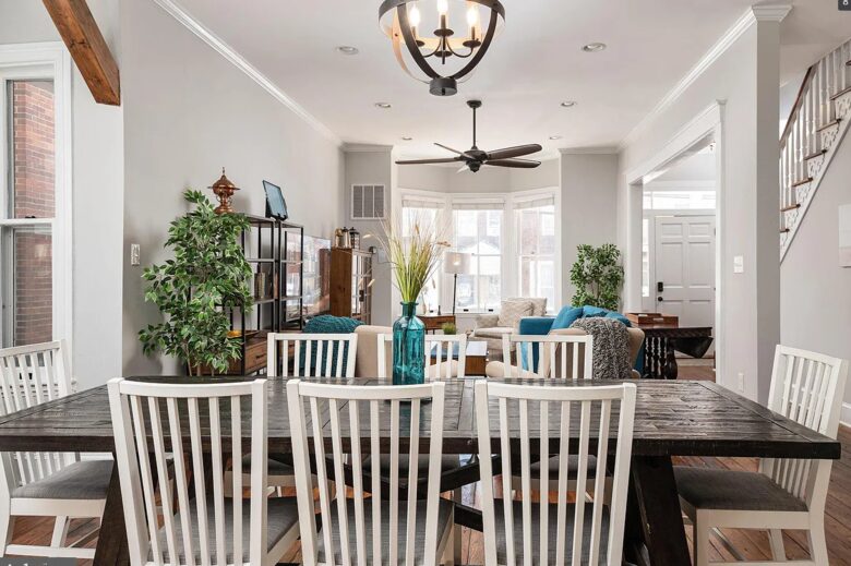 The Anchored Stay - Annapolis, Maryland