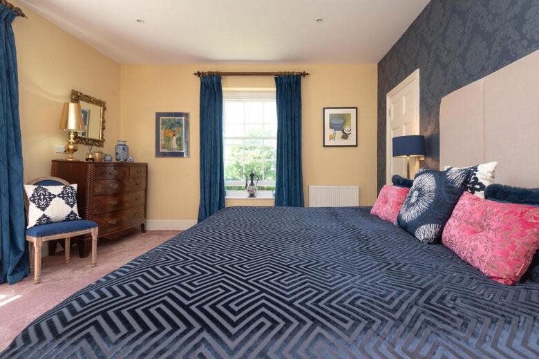 Georgian Elegance in a Tranquil Cornish Village - St Issey, Wadebridge, United Kingdom