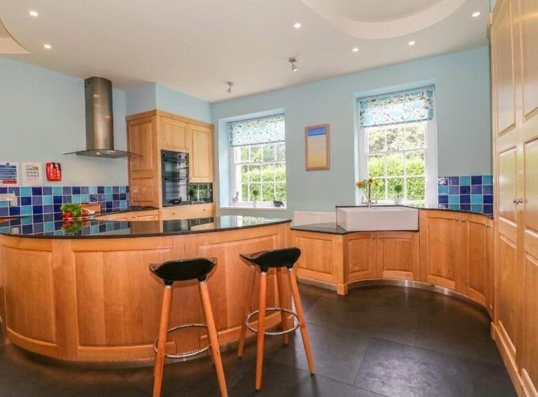 Georgian Elegance in a Tranquil Cornish Village - St Issey, Wadebridge, United Kingdom