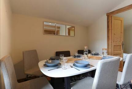 Warm Modern Escape in Scenic Les Bossons - Les Bossons, Chamonix, France