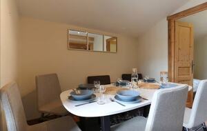 Warm Modern Escape in Scenic Les Bossons - Les Bossons, Chamonix, France