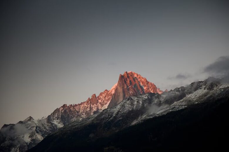 Warm Modern Escape in Scenic Les Bossons - Les Bossons, Chamonix, France