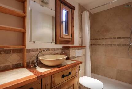 Warm Modern Escape in Scenic Les Bossons - Les Bossons, Chamonix, France