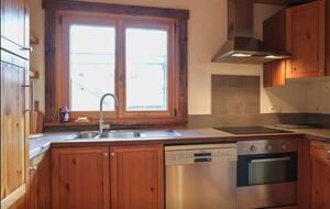 Warm Modern Escape in Scenic Les Bossons - Les Bossons, Chamonix, France