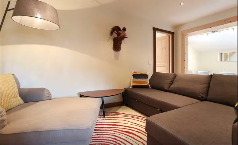 Warm Modern Escape in Scenic Les Bossons - Les Bossons, Chamonix, France