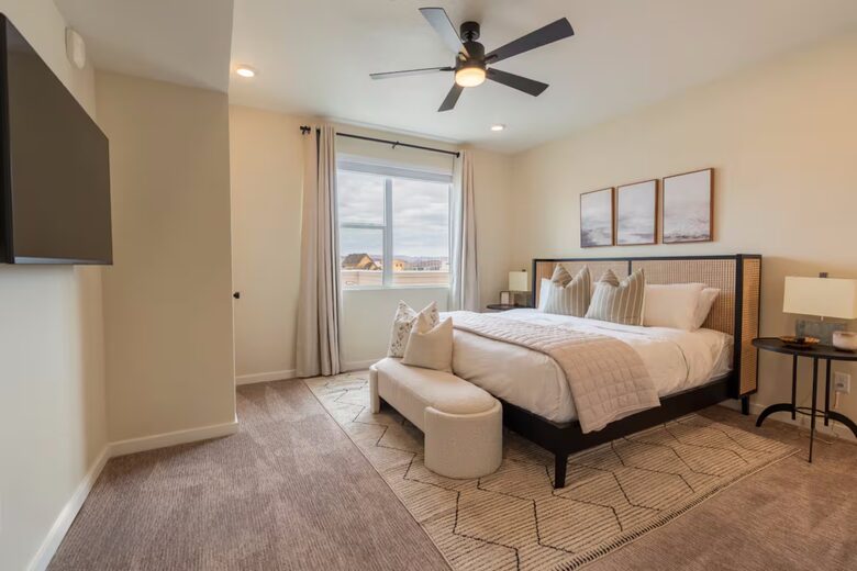 Luxury Retreat Near Desert Color Lagoon - St. George, Utah