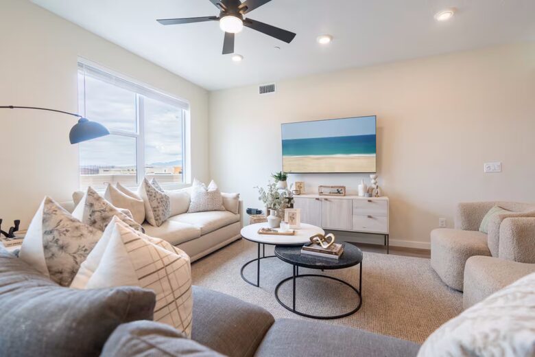 Luxury Retreat Near Desert Color Lagoon - St. George, Utah