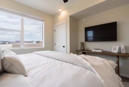 Luxury Retreat Near Desert Color Lagoon - St. George, Utah