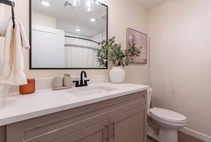 Luxury Retreat Near Desert Color Lagoon - St. George, Utah